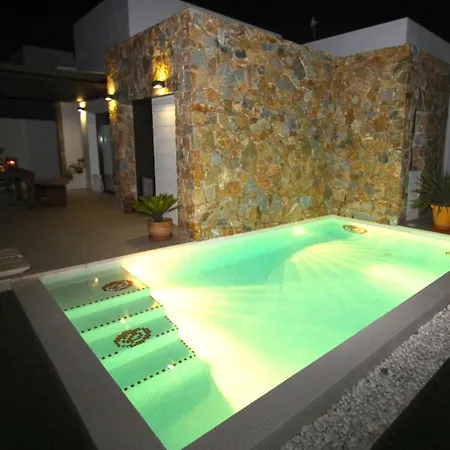 Casa Laura Villa Orihuela
