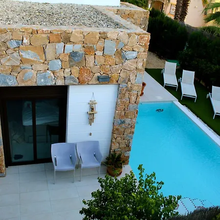 Casa Laura Orihuela